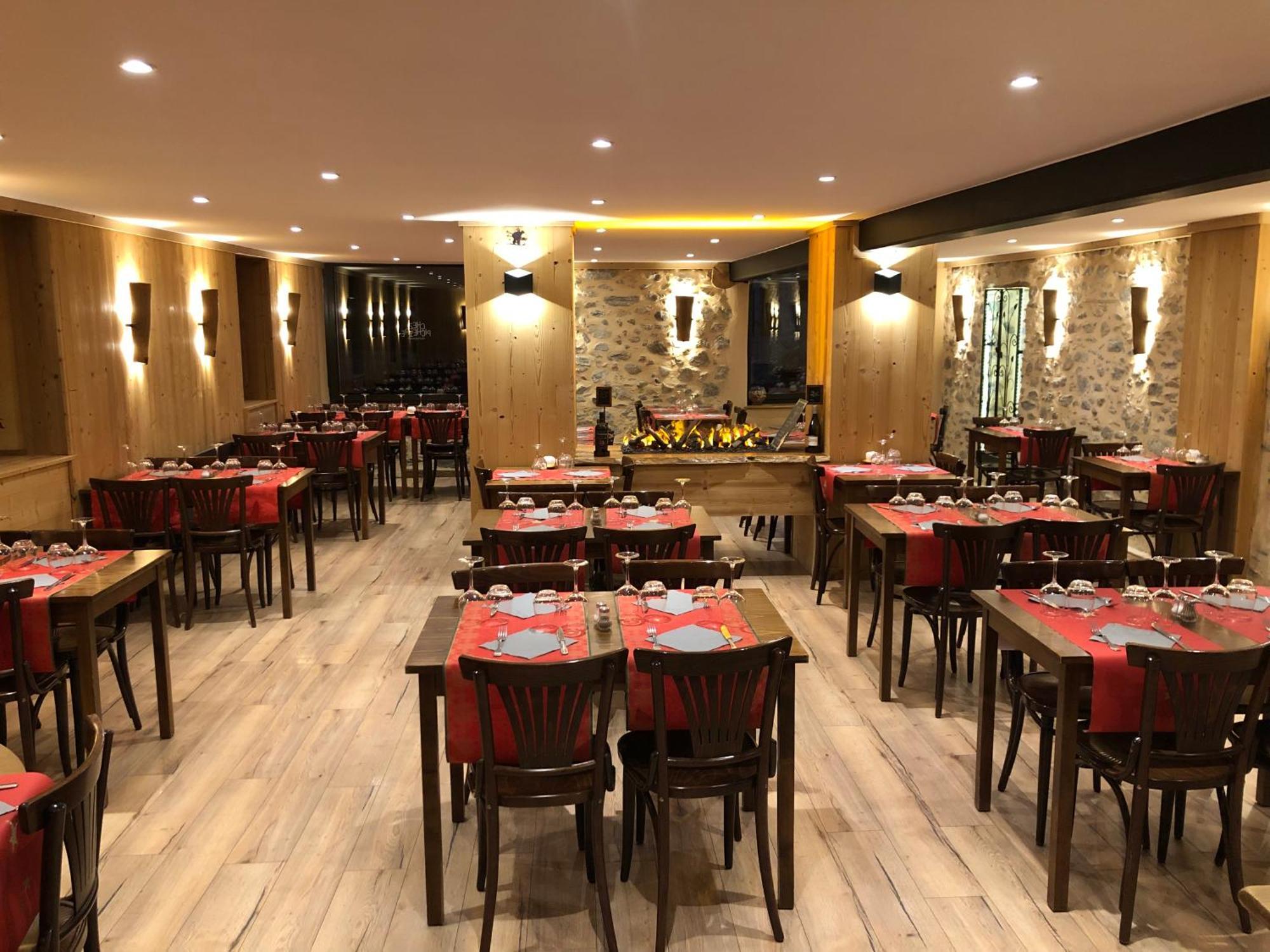 Hotel Picheyre Formigueres Ngoại thất bức ảnh